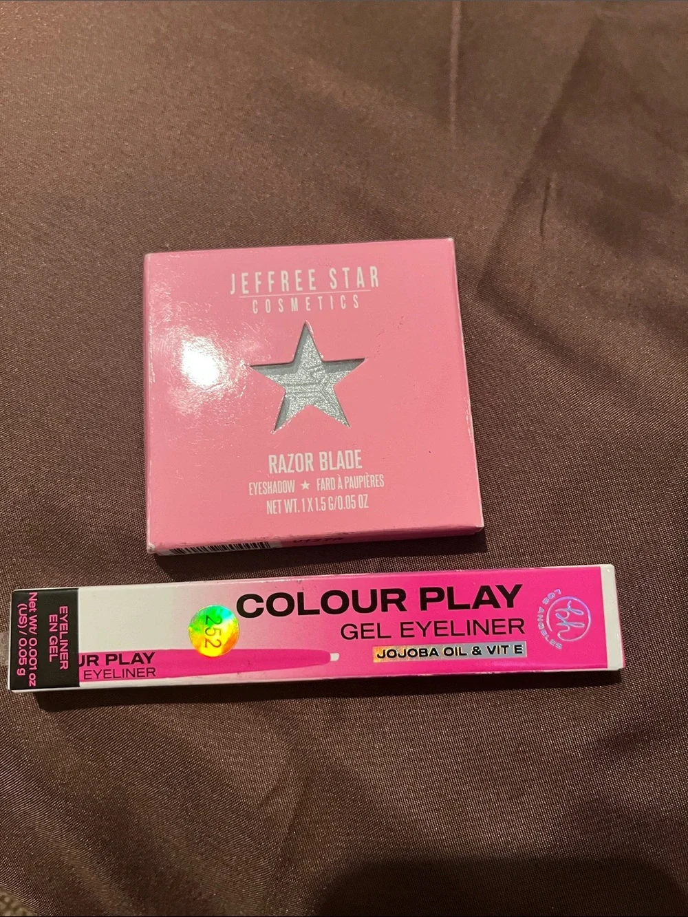 Jeffree Star Razor Blade Eyeshadow & Pink Colour Play Gel Eyeliner